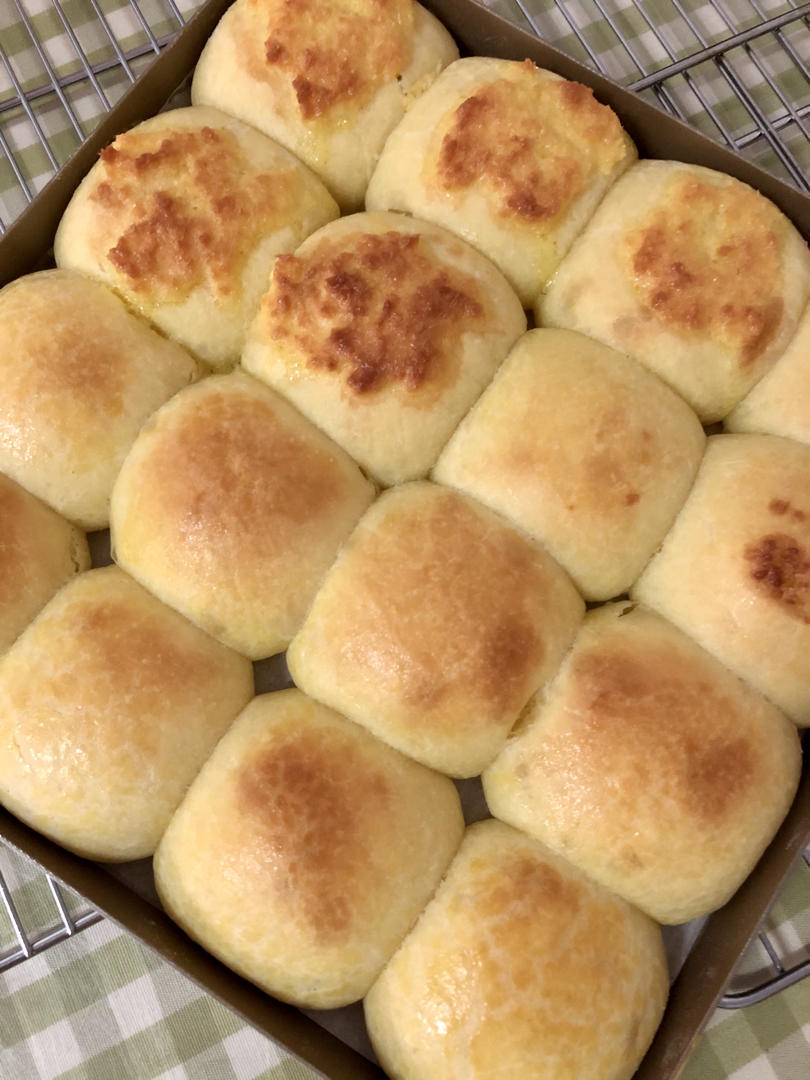 吃过这个黄油面包Brioche，你很难再爱上街边蛋糕店的面包店