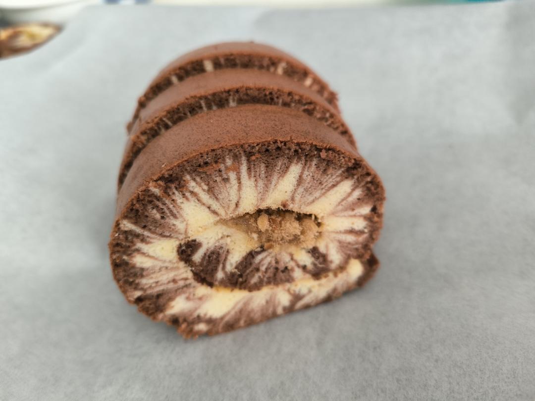 可可旋风蛋糕卷