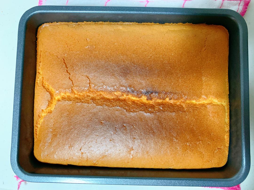 8寸方盘戚风蛋糕（12L小烤箱也能有春天）