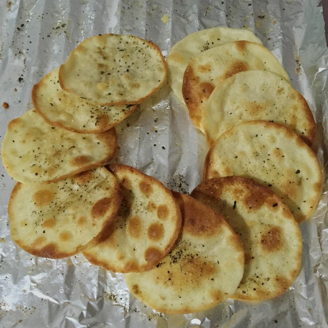 饺子皮做芝士脆片