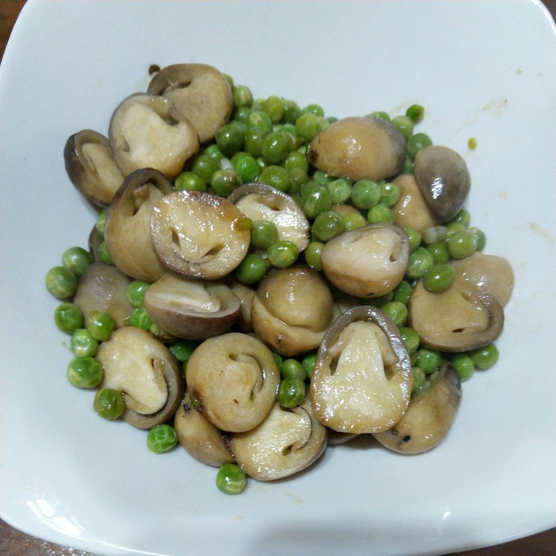 草菇炒豌豆
