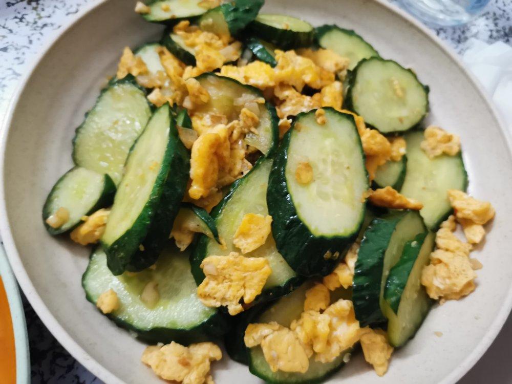 黄瓜炒蛋