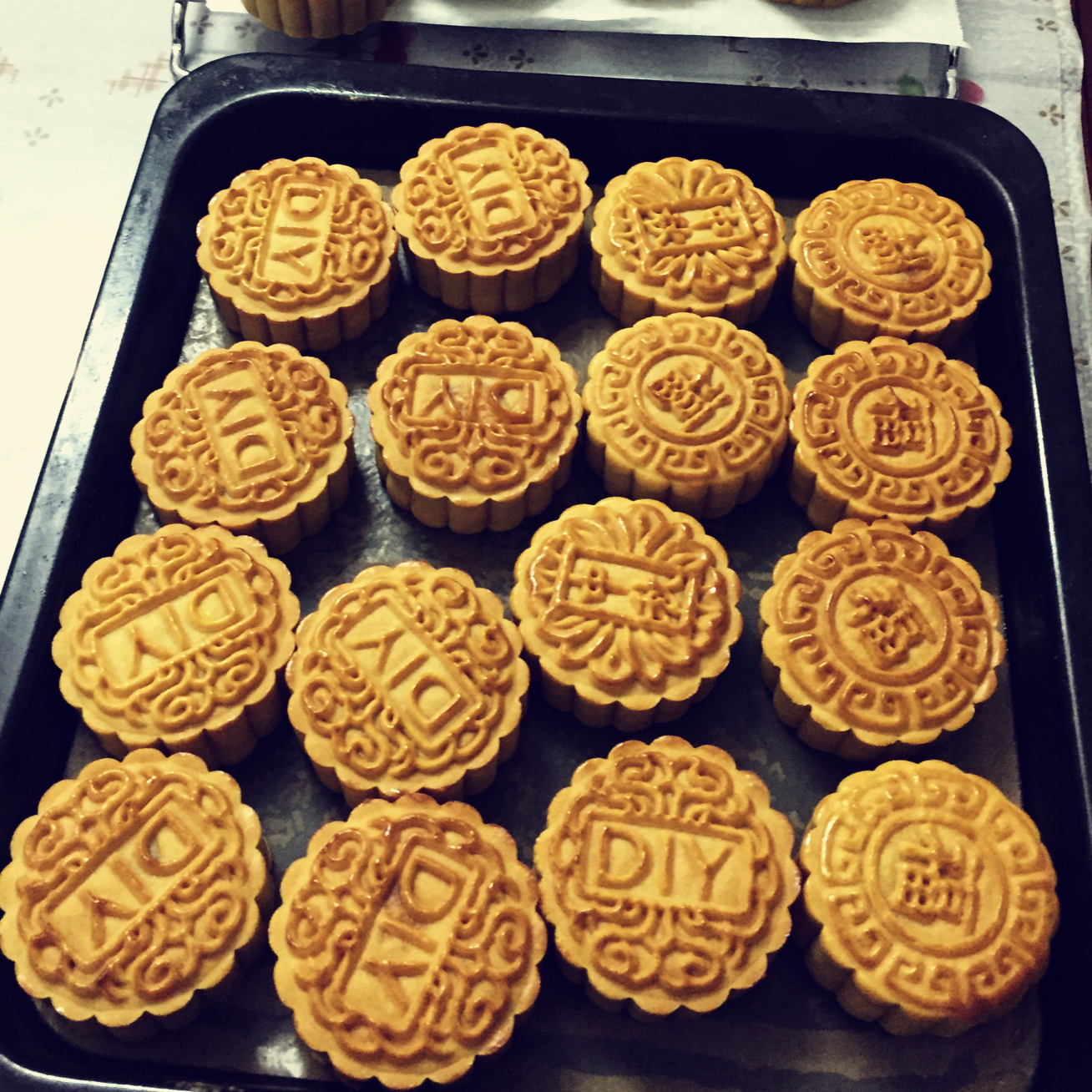 广式月饼——蛋黄莲蓉月饼