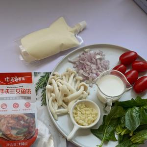 宅家自制米其林大餐🍽托斯卡纳🍣奶油菠菜意式三文鱼｜超好吃😋的做法 步骤1