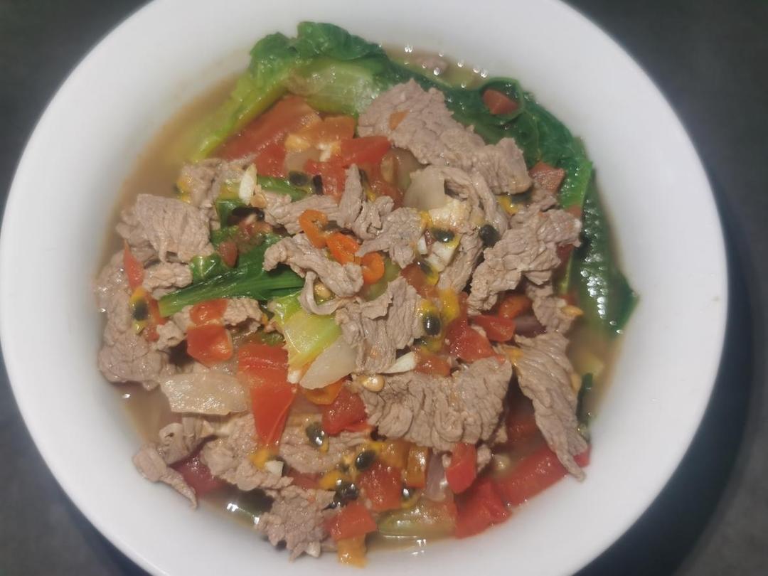 汤羹：百香果番茄牛肉汤