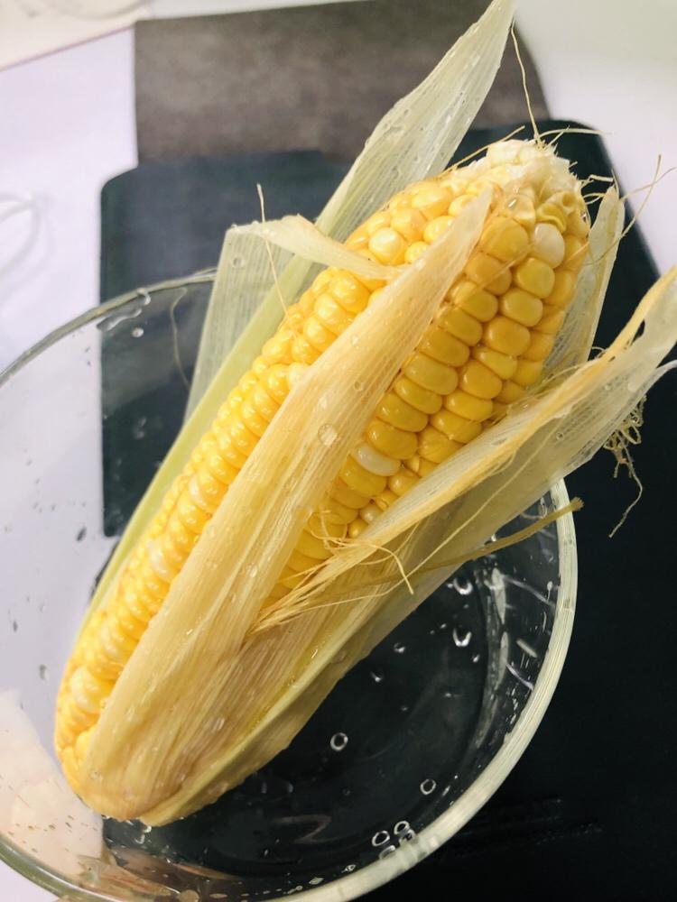 懒人早餐🌽5分钟搞定微波玉米🤨的做法