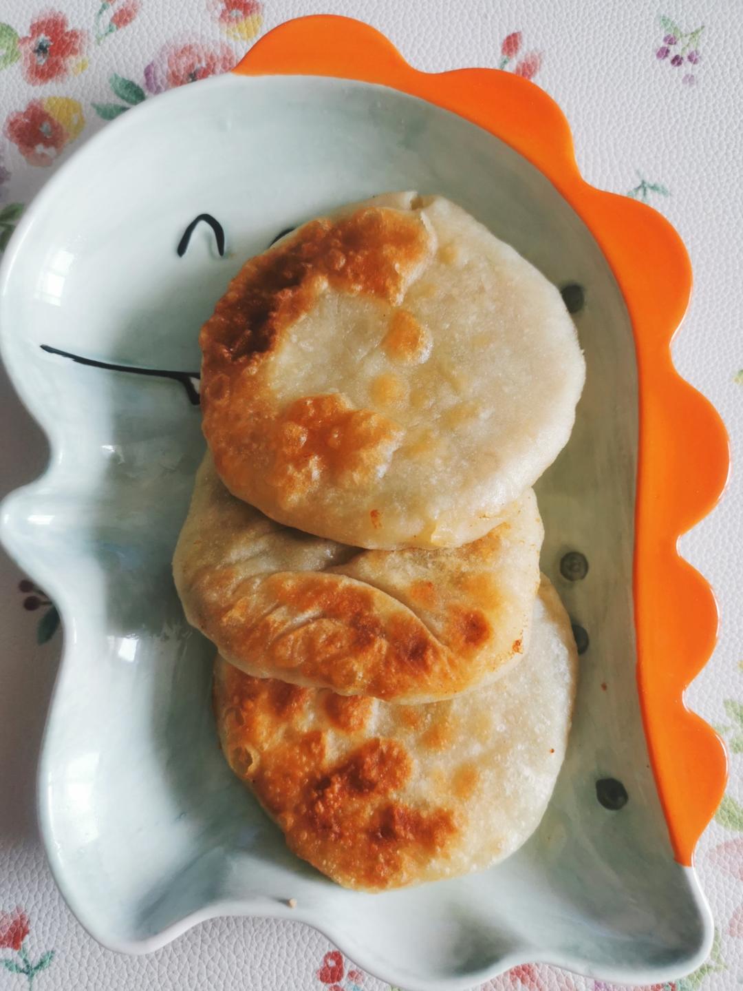 薄皮馅饼(芹菜猪肉、韭菜鸡蛋)