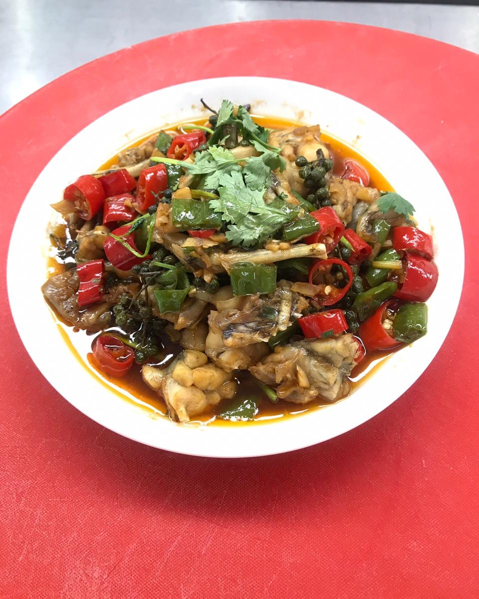 红烧牛蛙