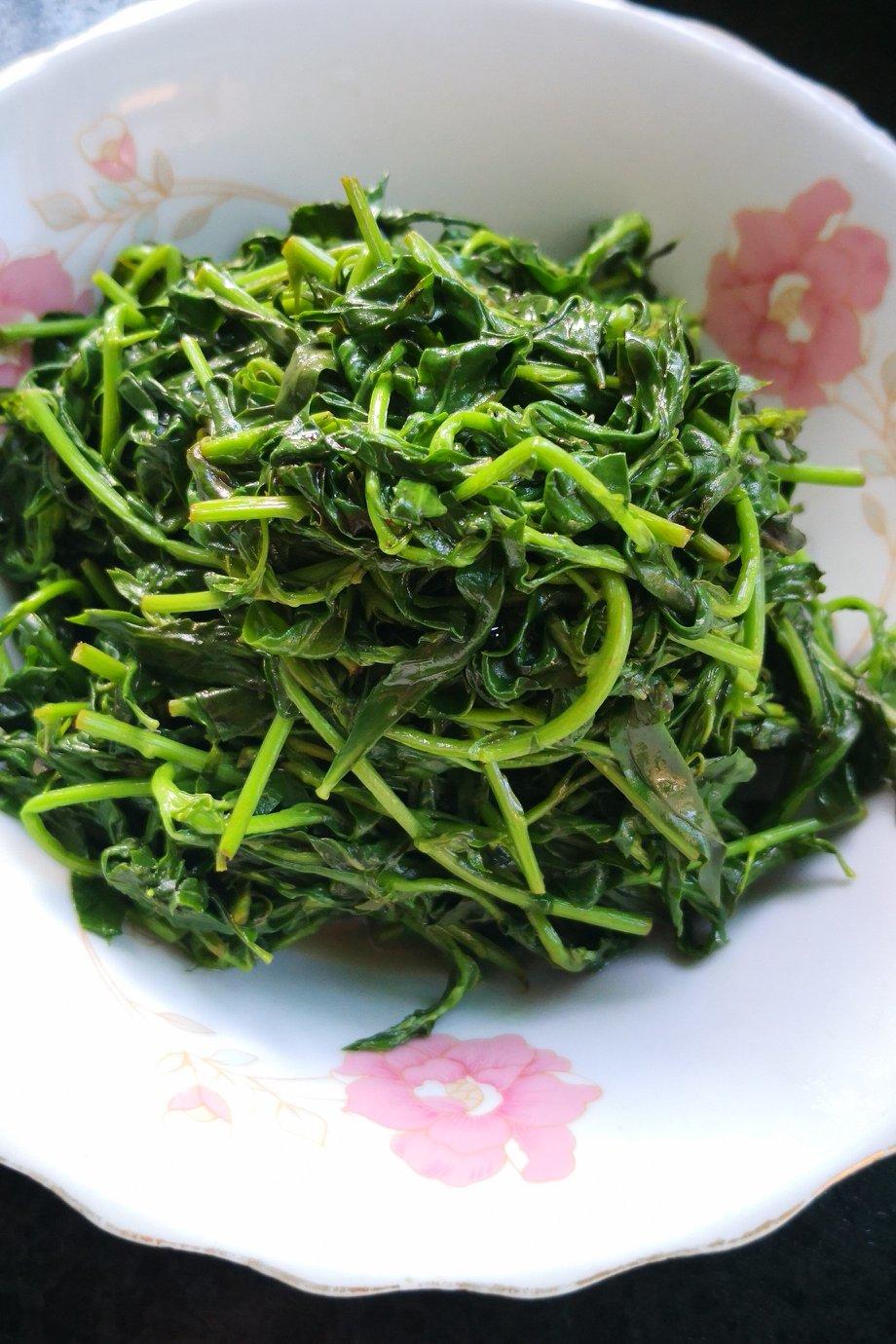 四季薄荷做的清炒枸杞头