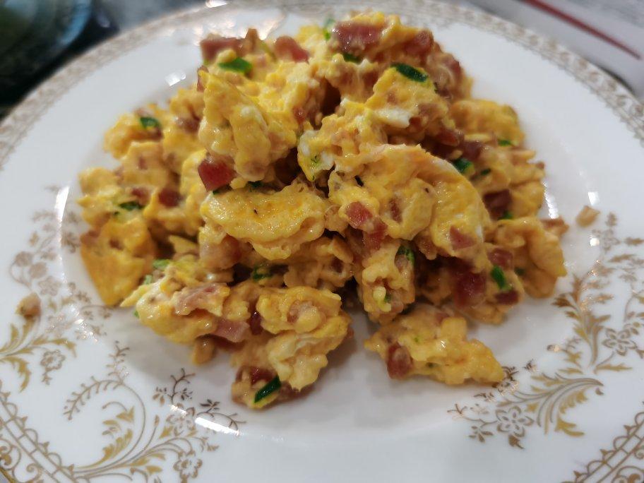 广式腊肠炒鸡蛋