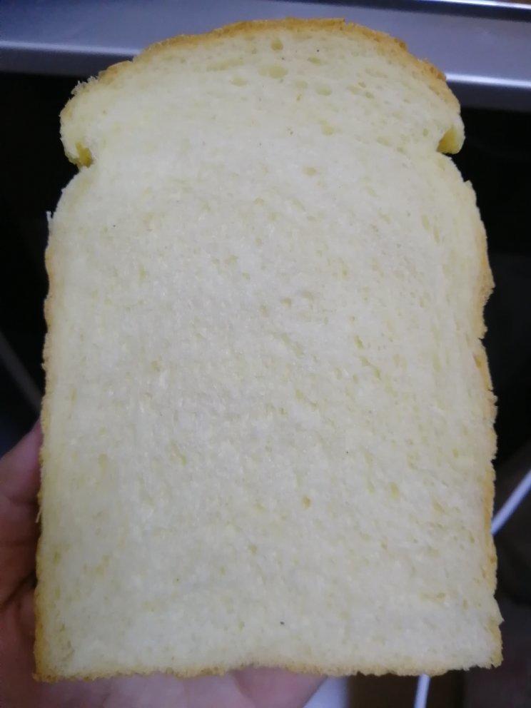 牛奶鸡蛋吐司