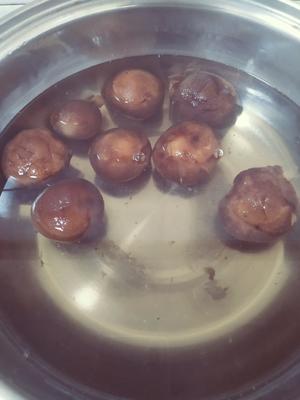 自制香菇猪肉丸子（宝宝辅食）的做法 步骤2