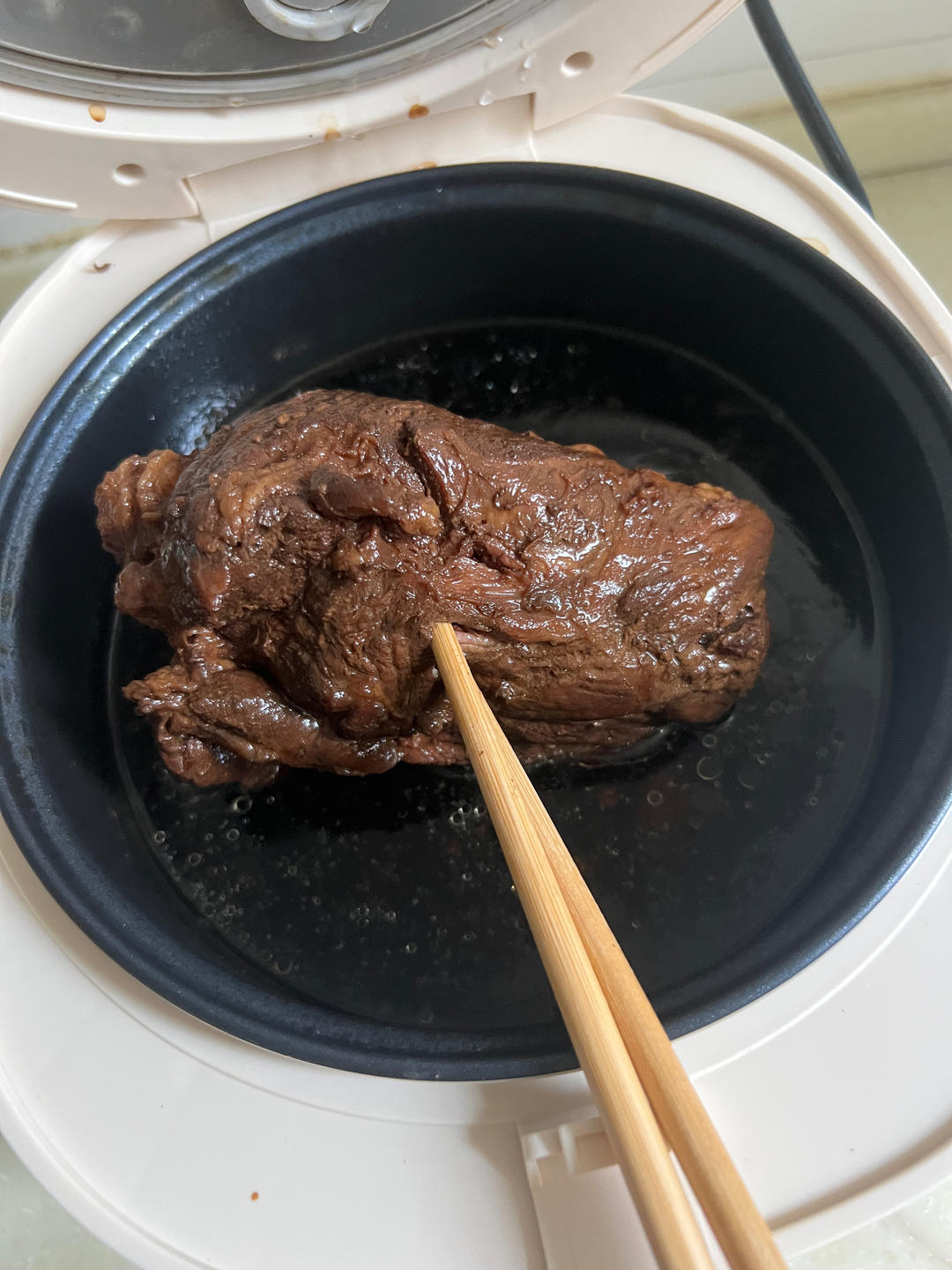 超简单的电饭煲版酱牛腱子