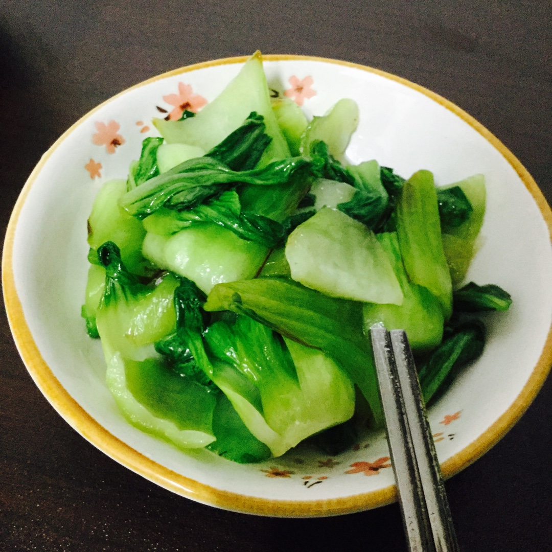 小明的贤鱼做的炒青菜