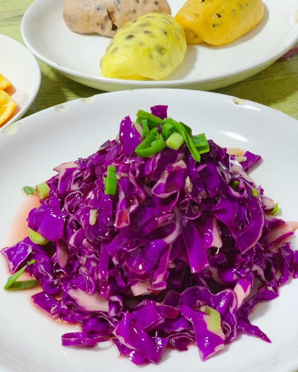 sobrinla做的超开胃凉拌紫甘蓝