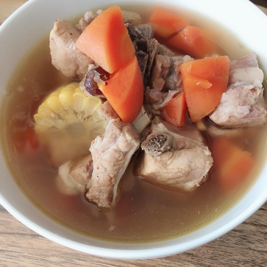 排骨山药玉米汤