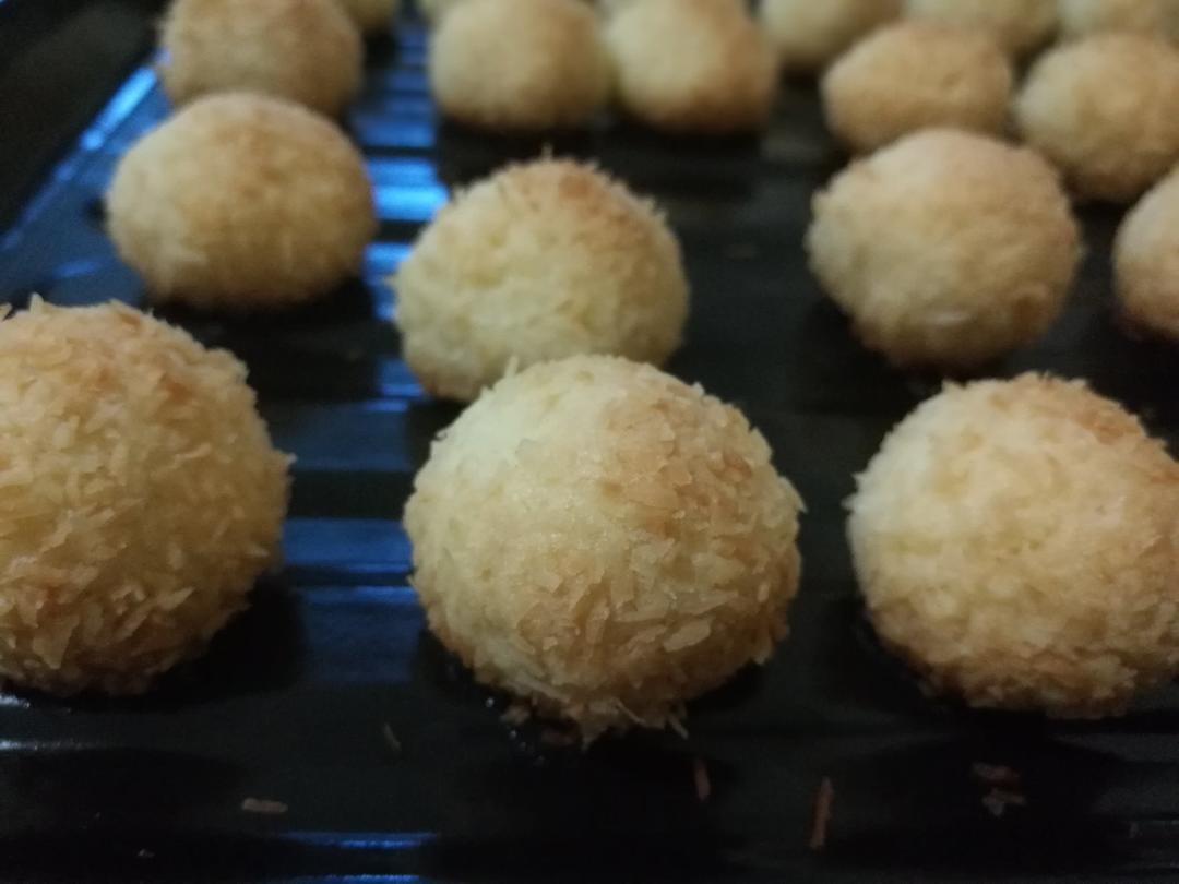 【视频】椰蓉小酥球（消耗蛋黄）童年美食