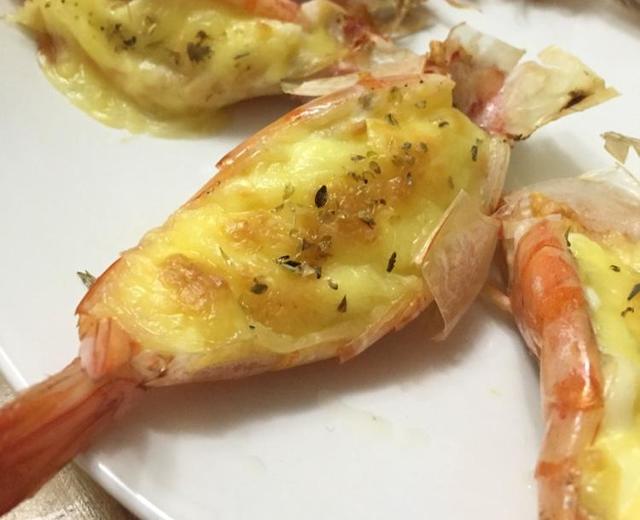 芝士沙拉酱焗大虾的做法