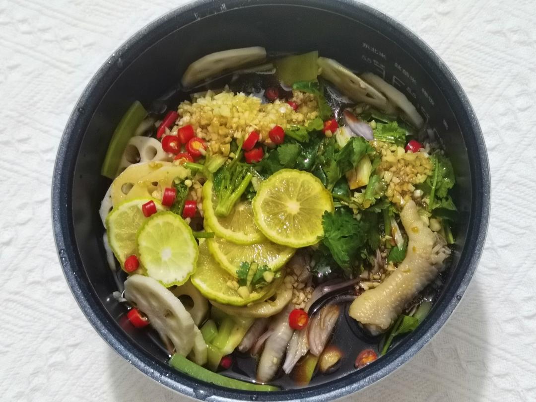 停不下来的秘制凉拌鸡爪