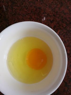 薄荷叶煎蛋的做法 步骤1