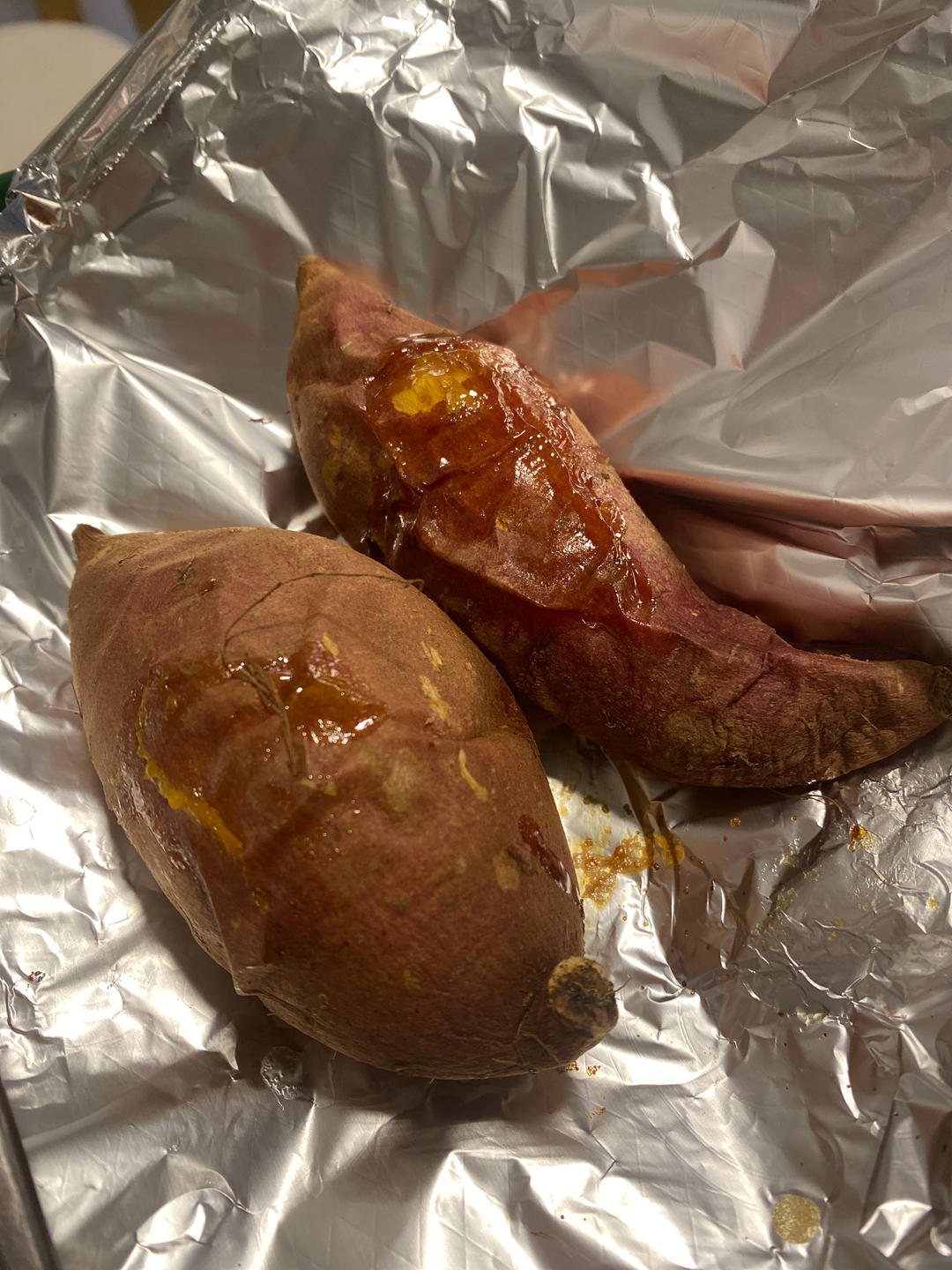 【糯唧唧的烤红薯】糖油四溢皮肉分离外糯里嫩吸溜着吃！