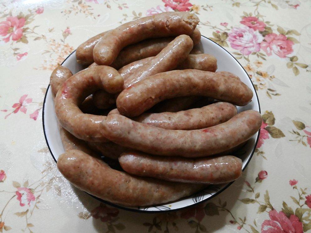 自制鸡肉烤肠和猪肉烤肠