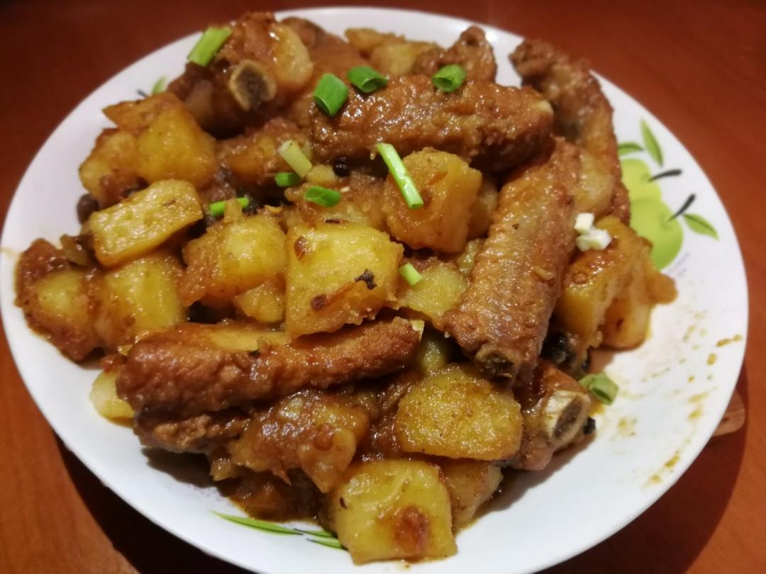 土豆炖排骨