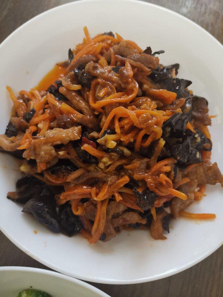 超好吃的鱼香肉丝（做法相当简单，一看就会）