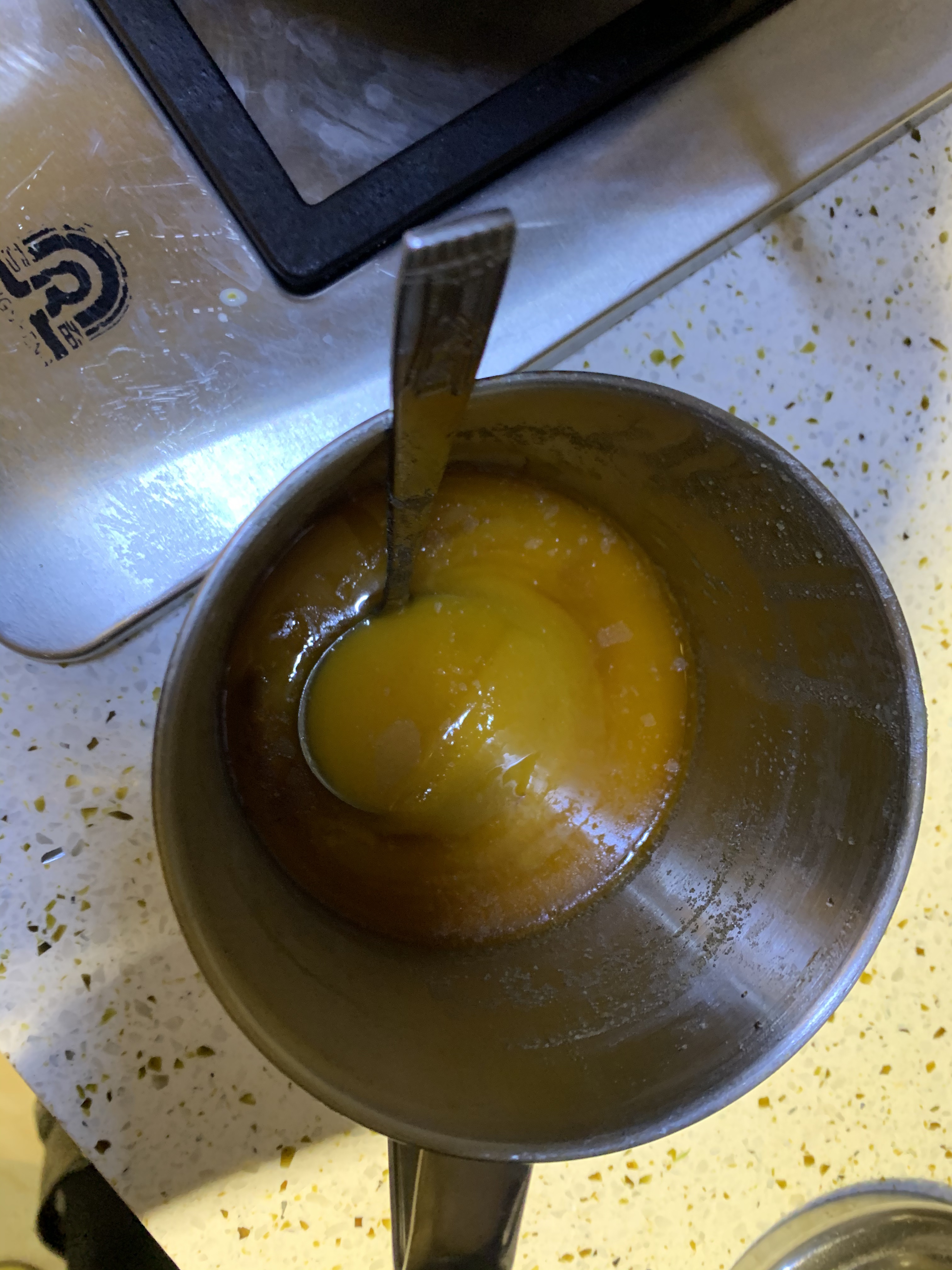 韭黄炒豆皮的做法 步骤3