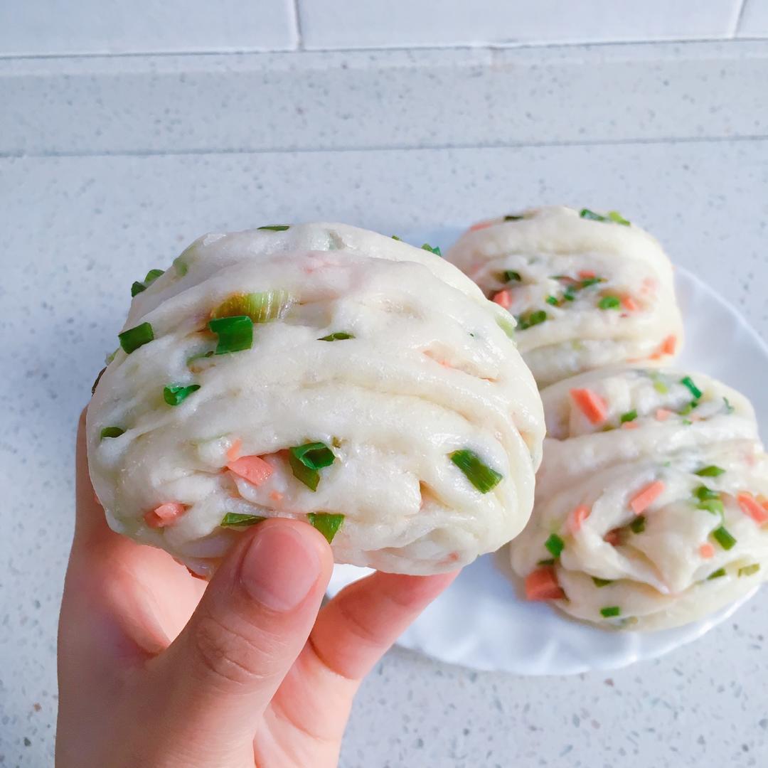 最好吃的火腿葱香花卷—附让葱不变黄的小窍门