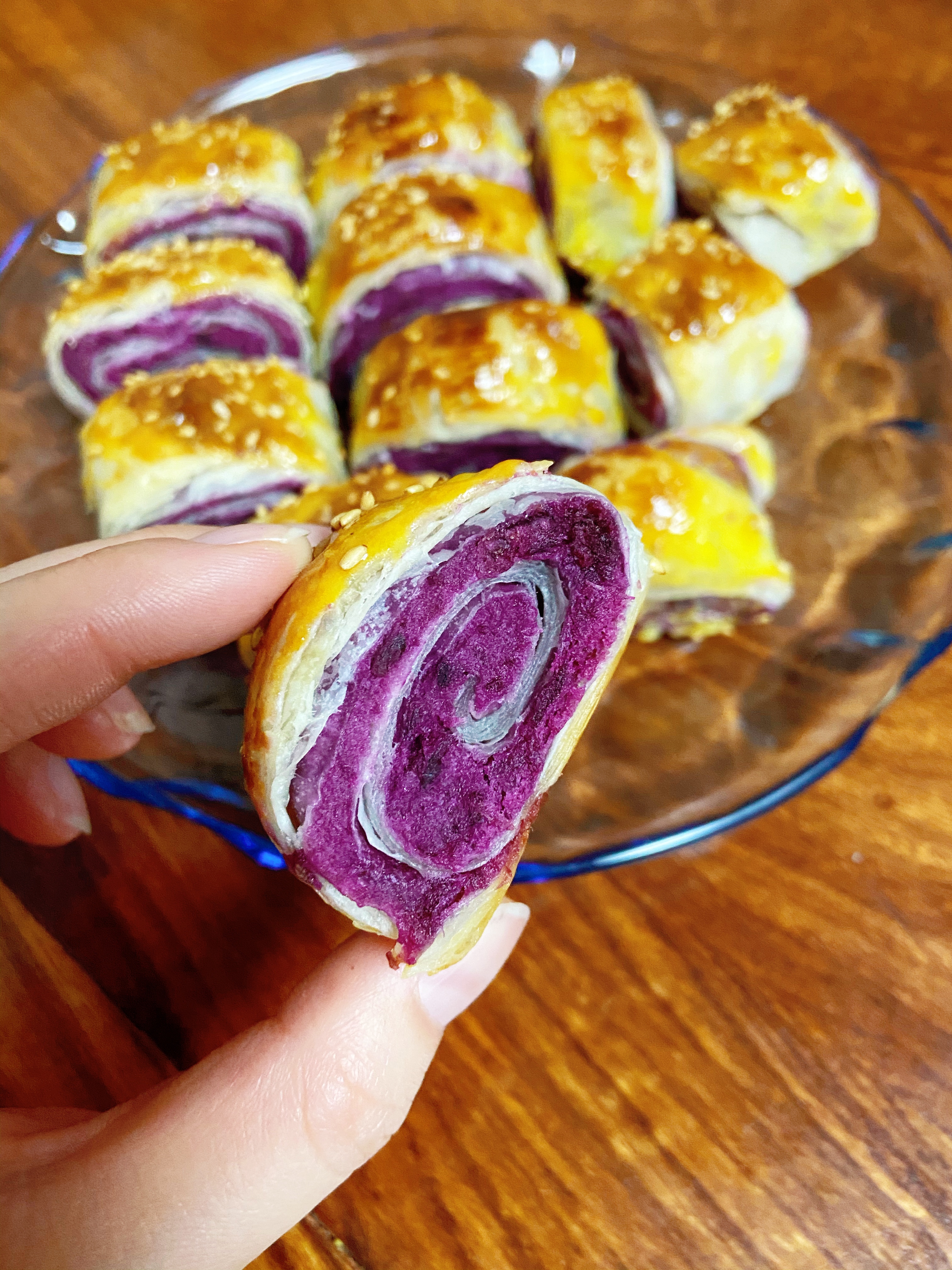 万能的手抓饼系列～紫薯酥的做法