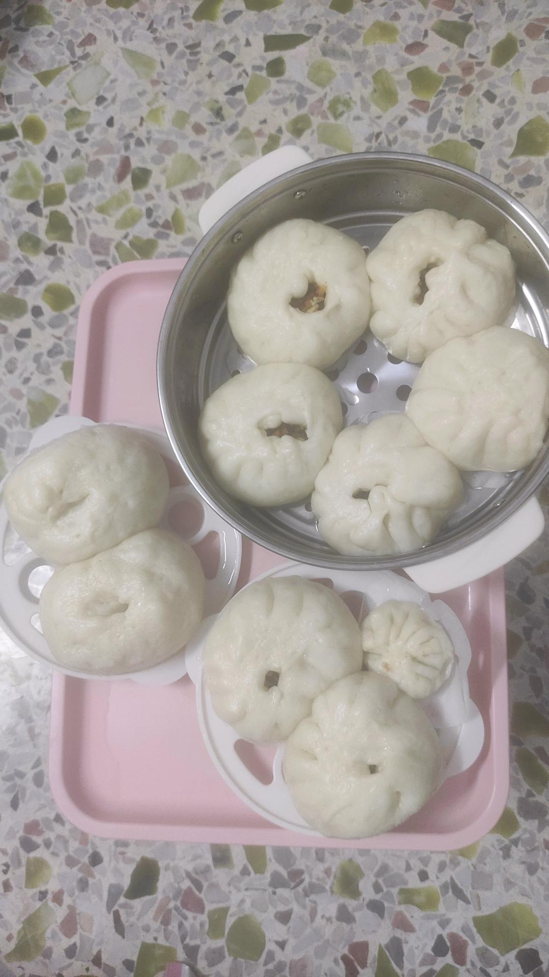 胡萝卜木耳鸡蛋素包子