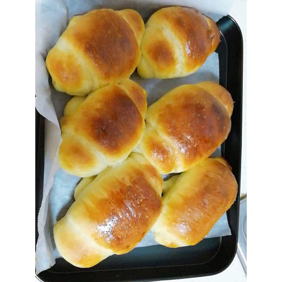黄油面包卷