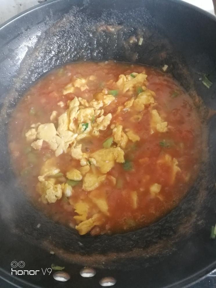西红柿炒鸡蛋的做法