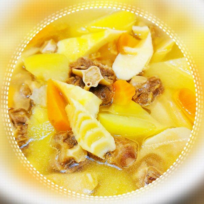 清炖牛尾汤