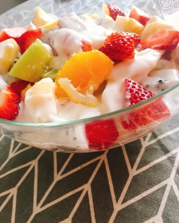 酸奶水果捞
