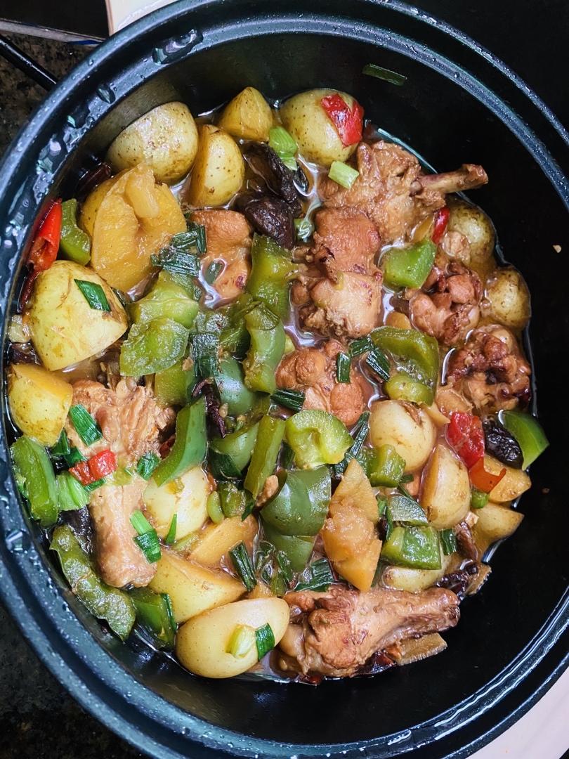 红烧土豆炖鸡块（鸡腿）