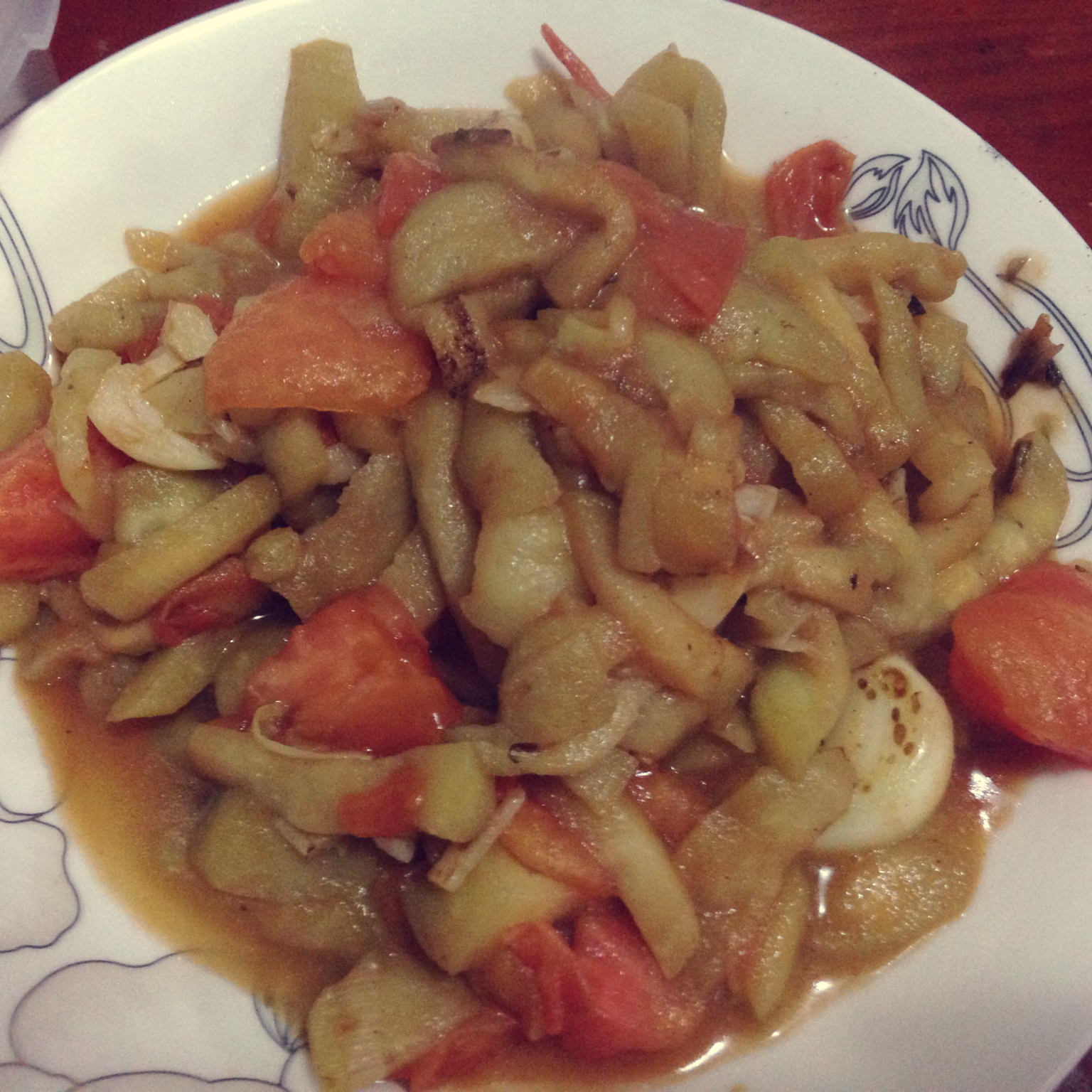 西红柿尖椒炒茄子