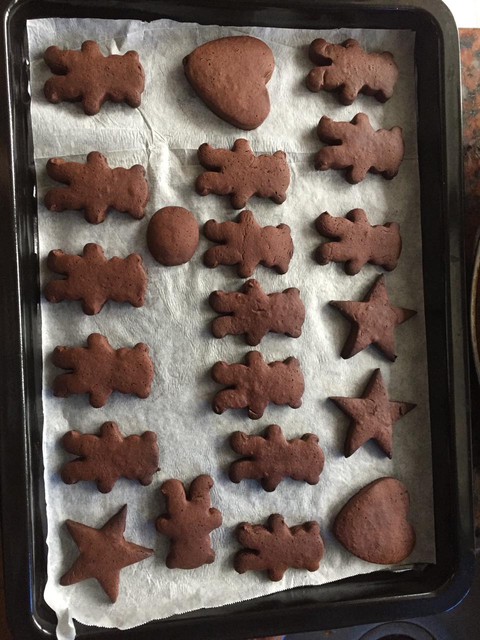 【超简单】 巧克力饼干 很脆很好吃