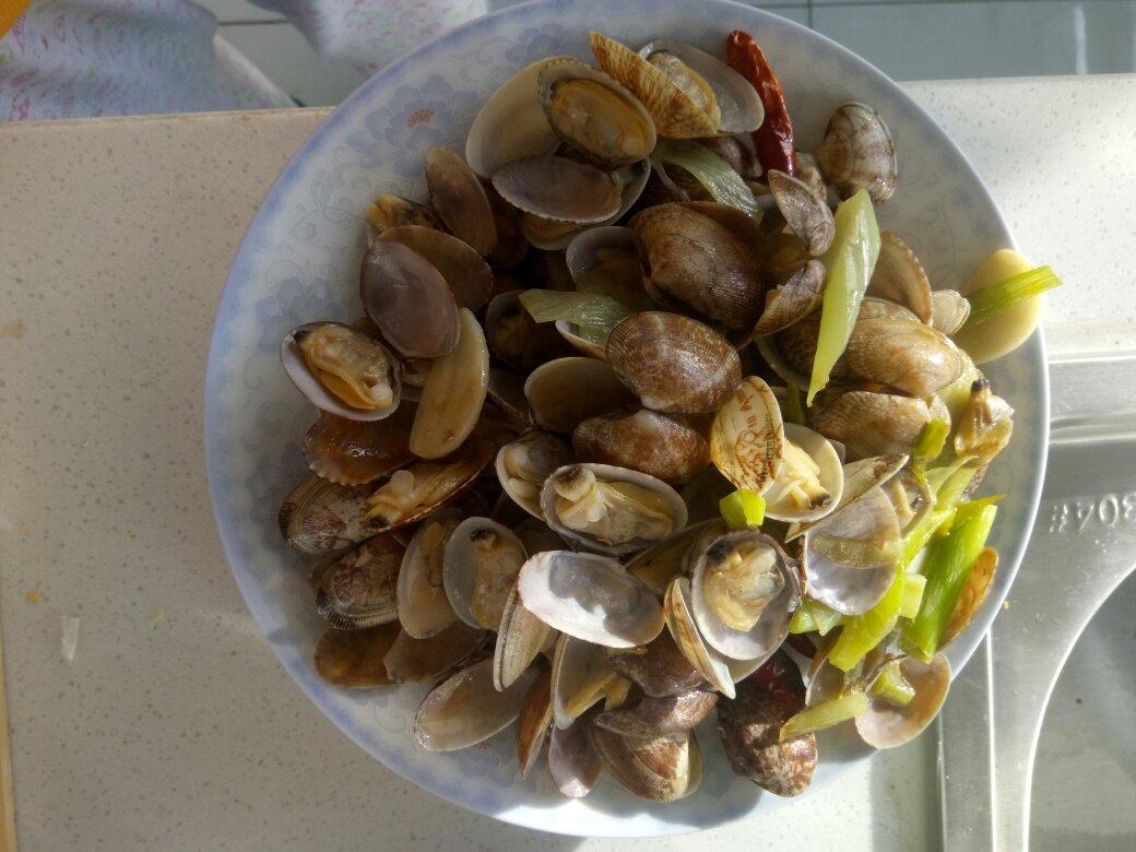 花蛤这么处理，快速干净还不腥，鲜嫩入味完胜外面饭店卖的