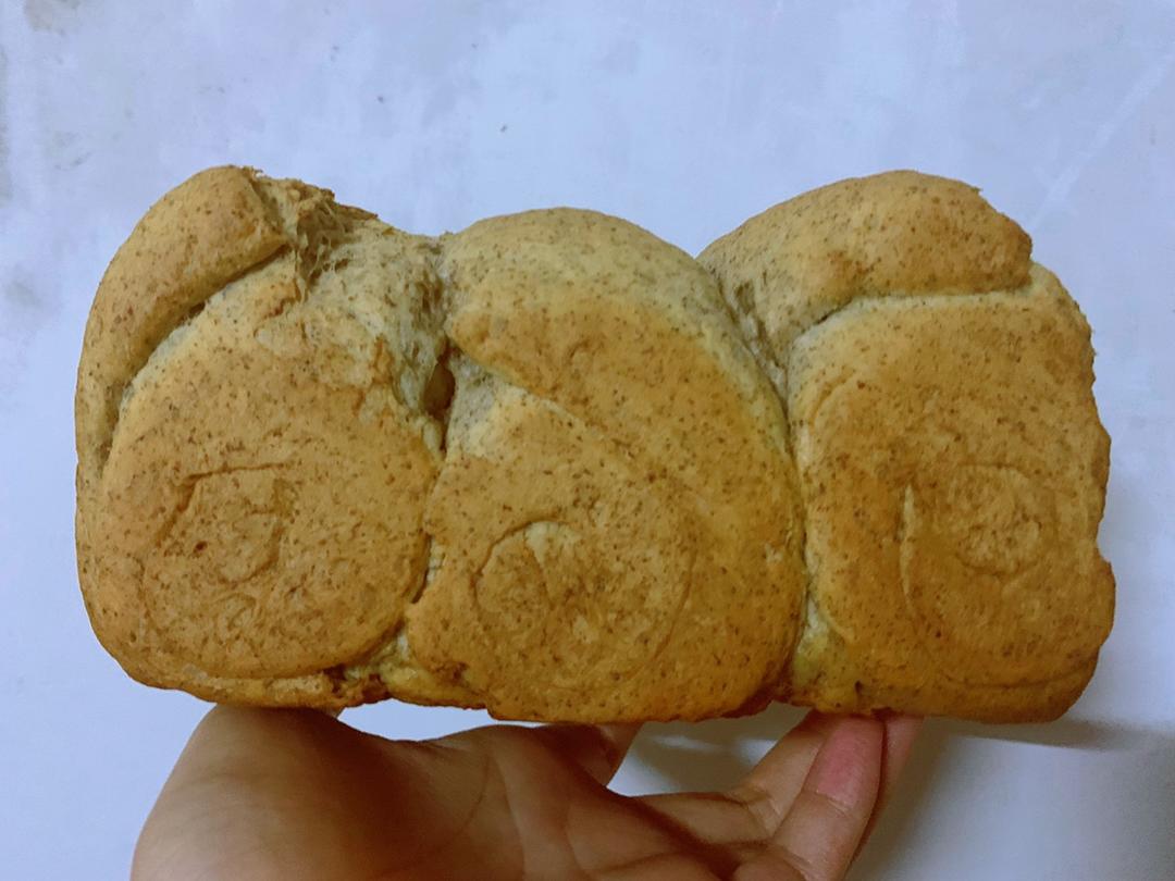全麦吐司（含麸皮）