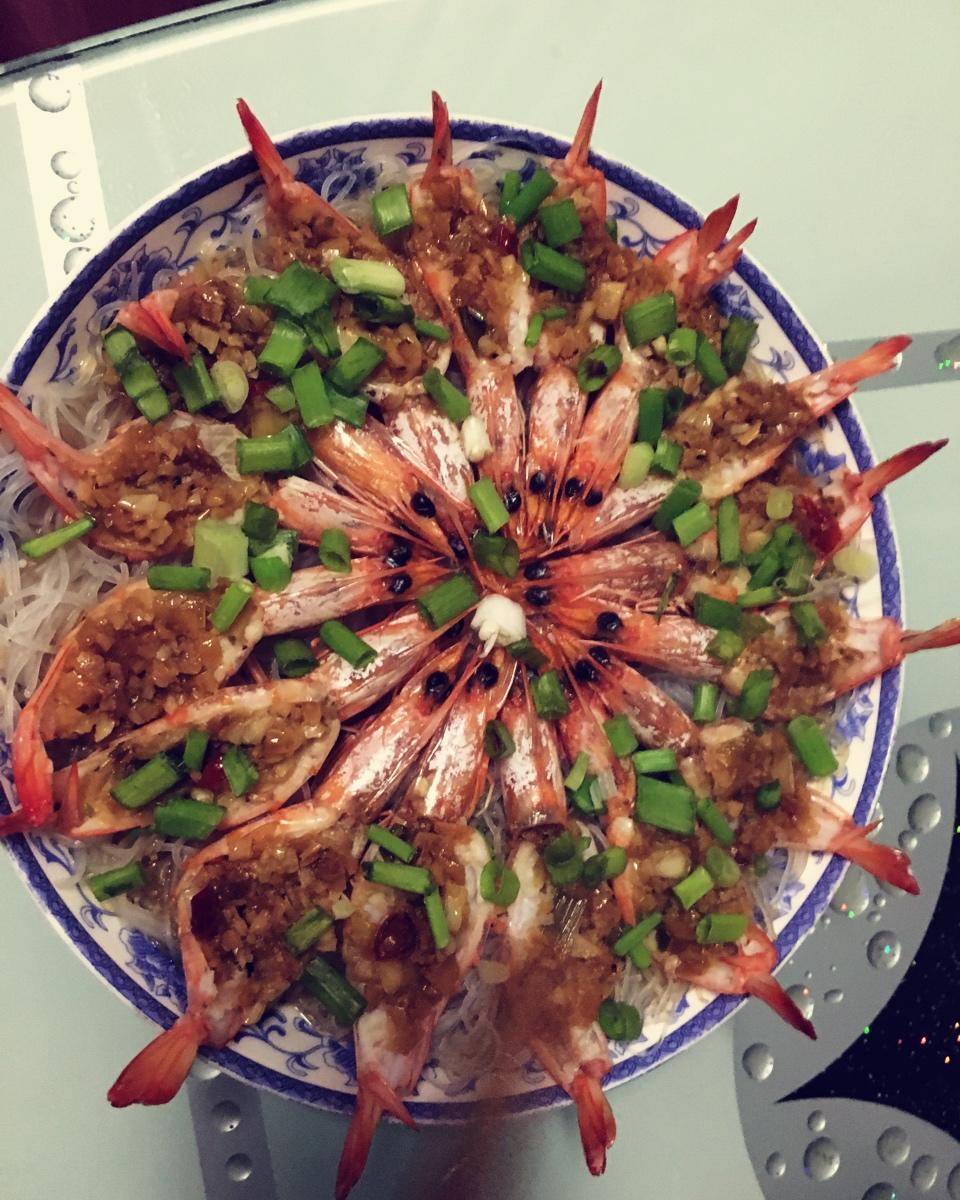 蒜蓉粉丝蒸虾