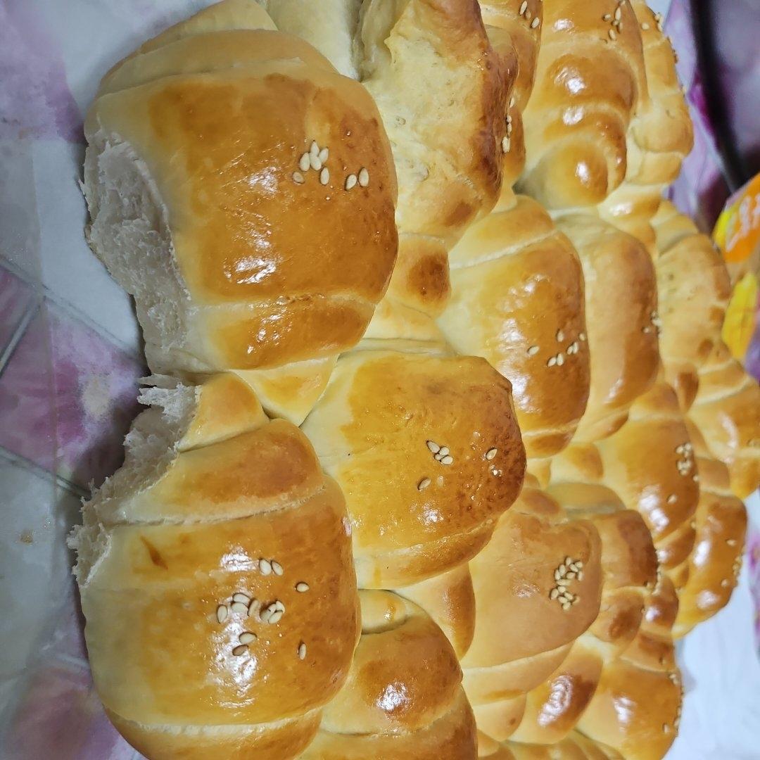 放几天都超级软的奶香小牛角排包