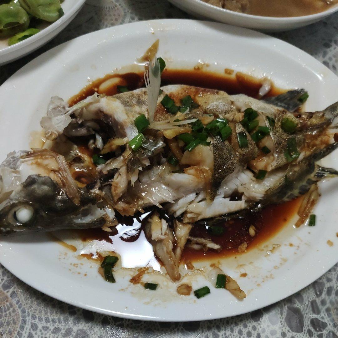 清蒸鲈鱼