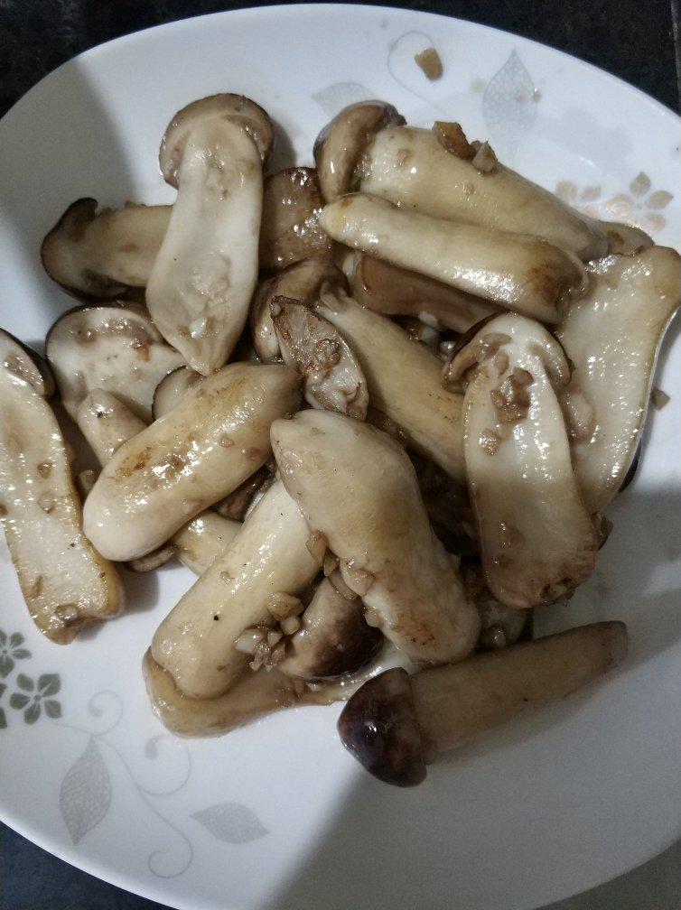 最简单好吃的—煎姬松茸