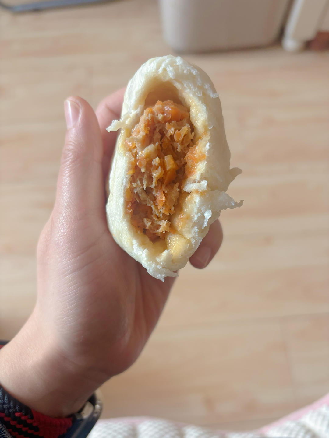 胡萝卜鲜肉包子