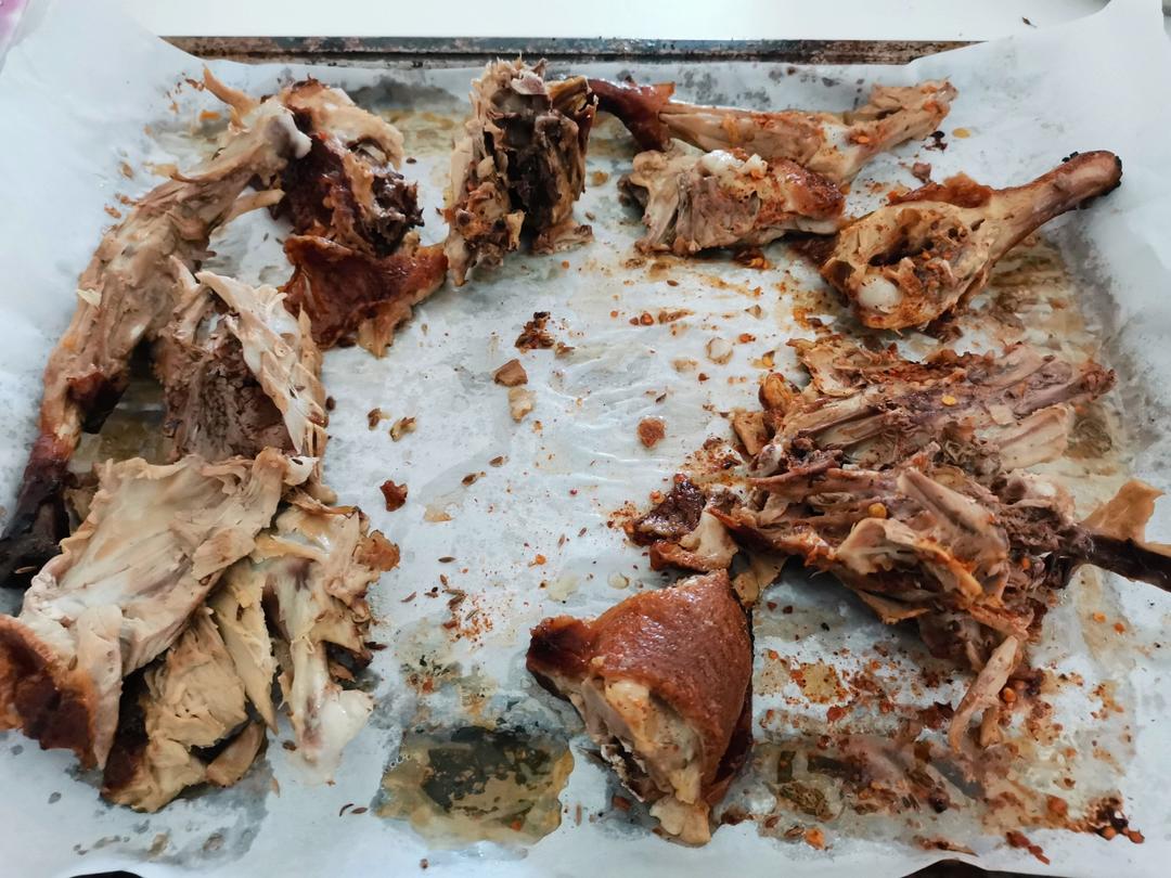 烤鸭的鸭架烤箱烤起来