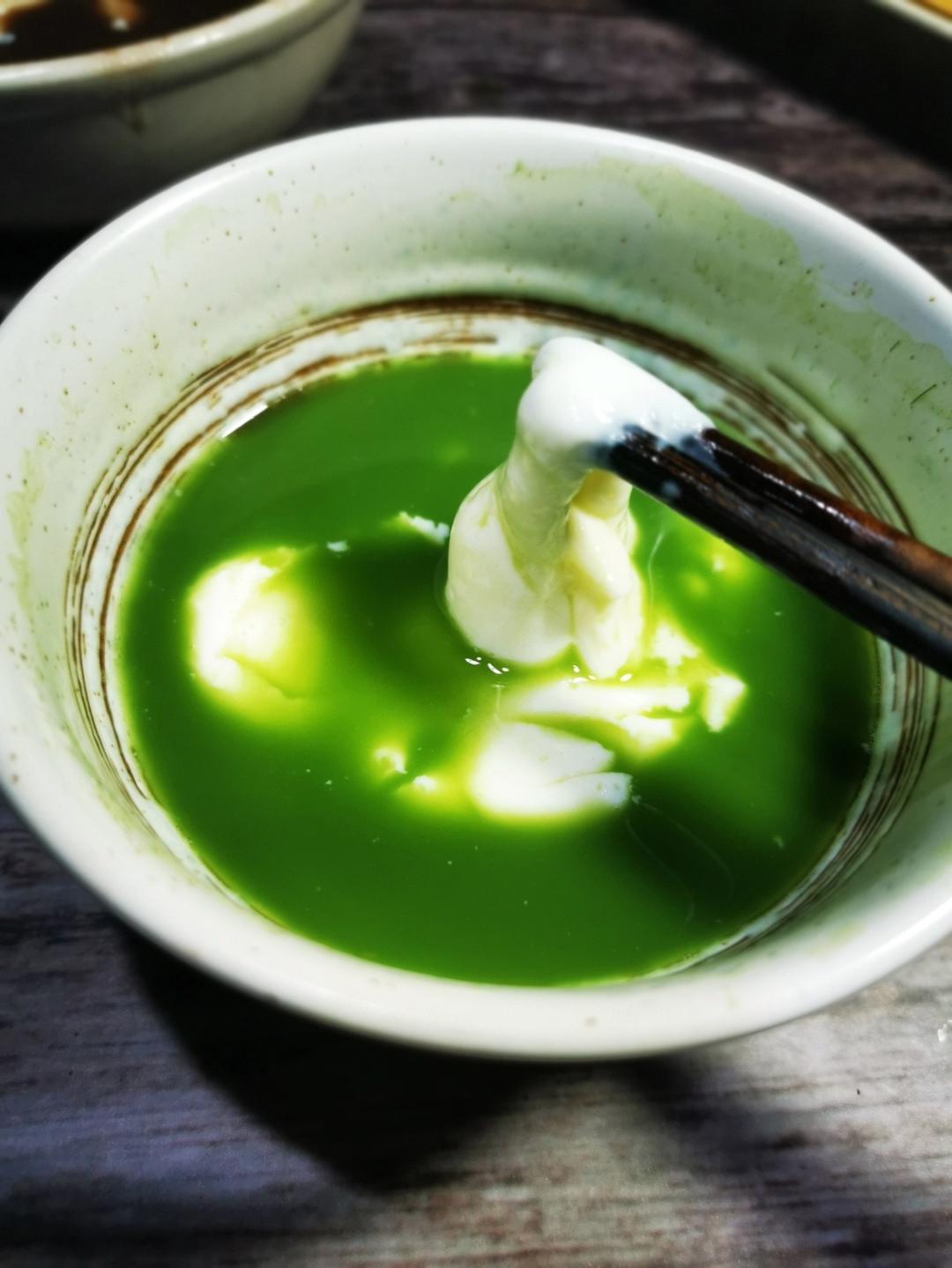 白玉点翠（抹茶牛奶麻薯）