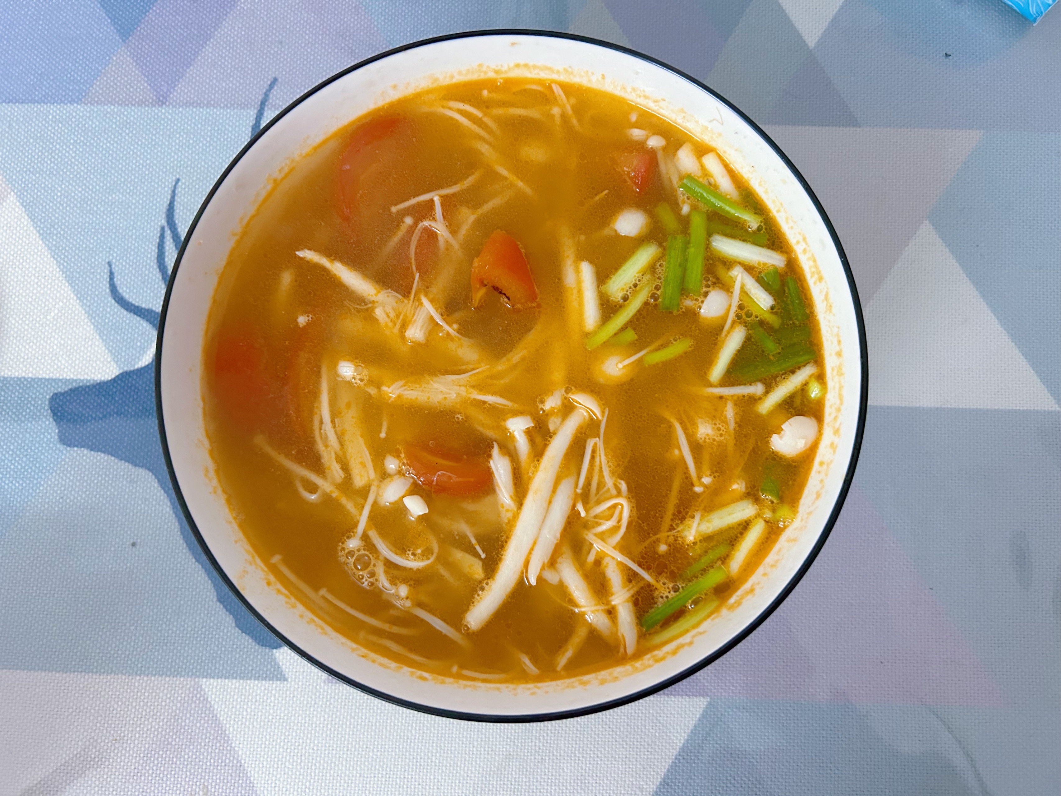 广东靓汤——酸甜开胃的番茄杂菇鲜虾汤的做法 步骤10