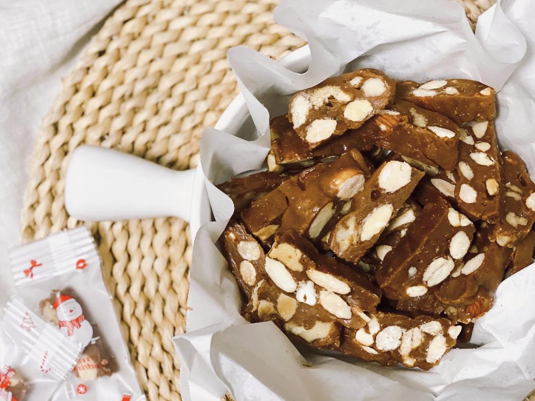 【嘎嘣儿脆】海盐巴旦木大杏仁太妃糖脆糖消耗淡奶油枣叔同款